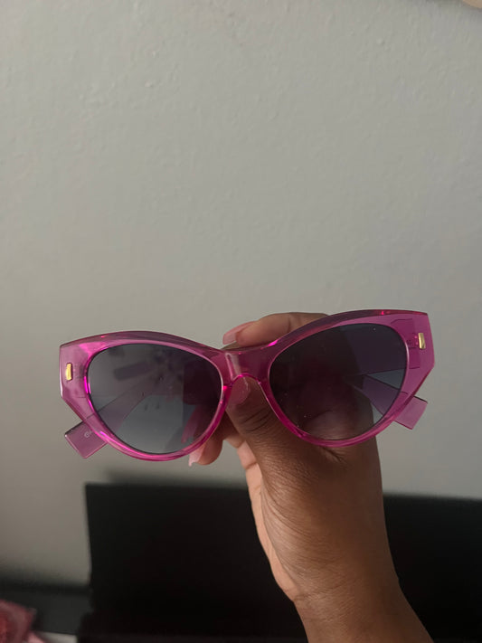 Thick cateye sunglasses