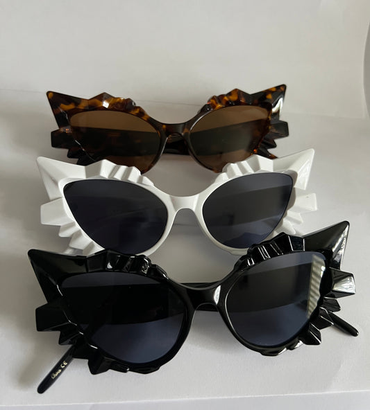 Extra catty girl sunglasses