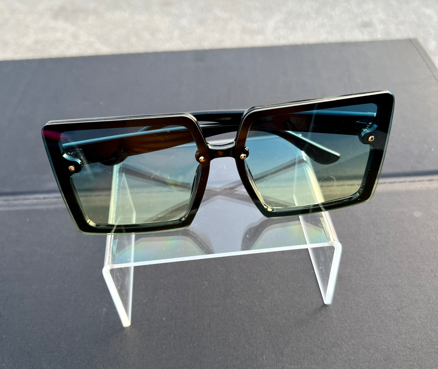 Oversized Box Frame Multicolor Sunglasses- green/blue