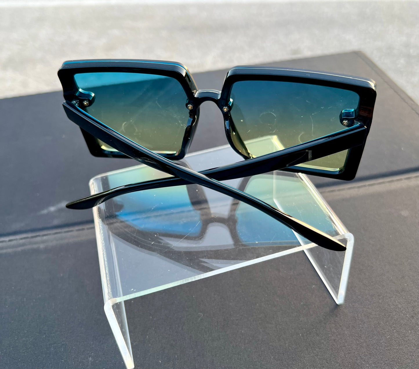 Oversized Box Frame Multicolor Sunglasses- green/blue